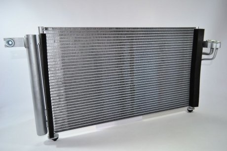 Радиатор кондиционера Rio 1.4/1.6 (05-) АКПП/МКПП LUZAR LRAC 08G1 (фото 1)