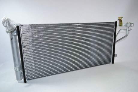 Радиатор кондиционера Sonata 2.0/2.4/2.7 (98-) с ресивером АКПП/МКПП LUZAR LRAC 08384 (фото 1)