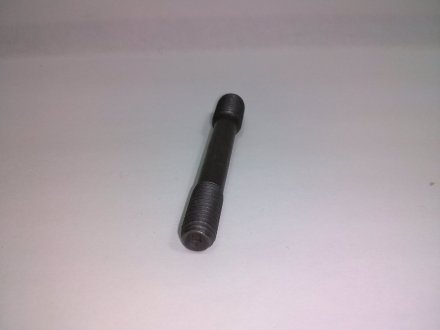 Шпилька натяжного ролика (M10AxM8x68mm), Passat 01-05/Superb 02-08/ А4 99-08 VAG 06B 109 166