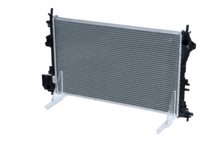 Радиатор охлаждения NRF 58203 (фото 1)
