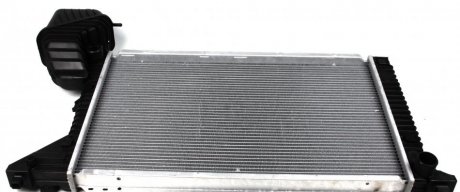 Радиатор охлаждения NRF 50557 (фото 1)