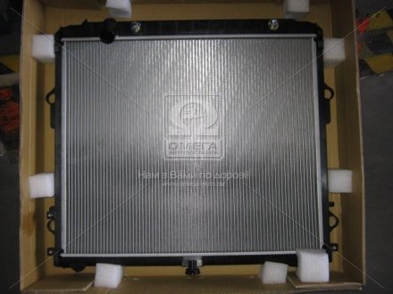 Радіатор охолодження двигуна Nissens 646827 (фото 1)