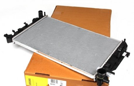 Радиатор охлаждения двигателя NRF 53885 (фото 1)