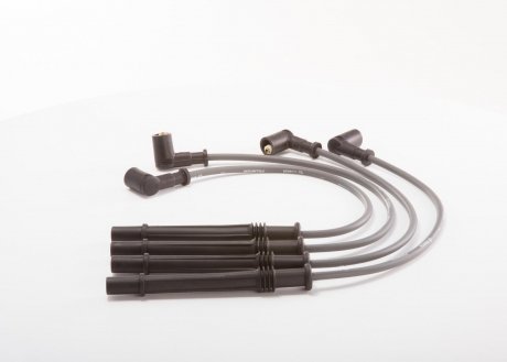 Комплект кабелів високовольтних Bosch F00099C602 (фото 1)