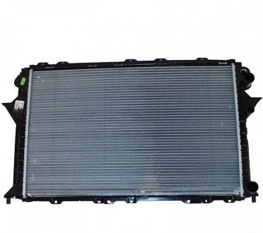 Радиатор воды Audi 100 1.6i-2.5TDI 90-94 MT +/-AC (633x415x34) JP Group 1114204000 (фото 1)